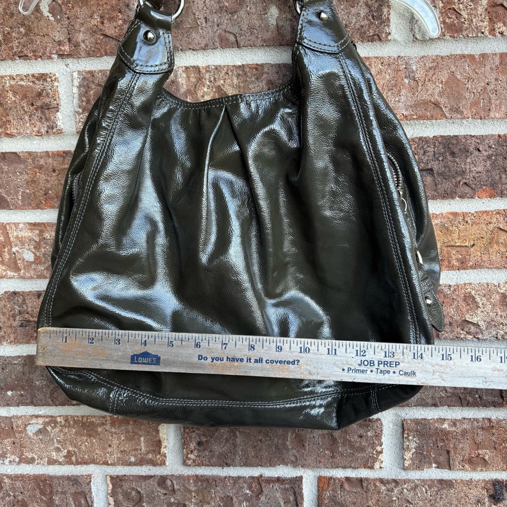 Vintage coach Leather Bag with Lavender Interior - Picture 5 of 12